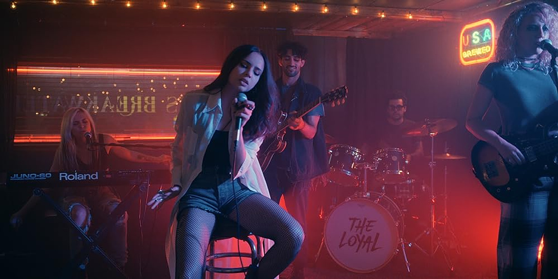 Sofia Carson en Corazones Malheridos