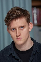picture of actor Lorn Macdonald