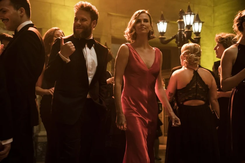 Charlize Theron y Seth Rogen en casi-imposible