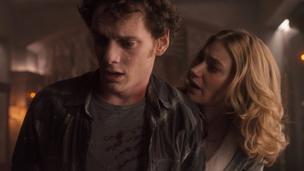 Anton Yelchin y Imogen Poots en Noche de Miedo