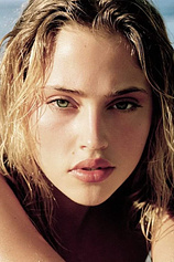 photo of person Estella Warren