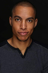 picture of actor Zachary Arthur