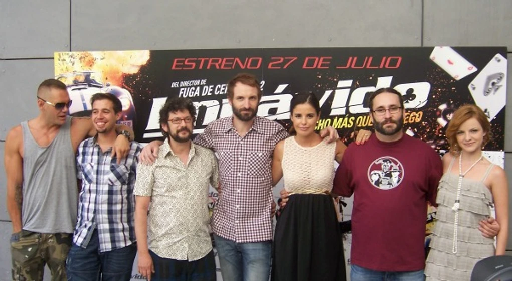 Julián Villagrán, Manolo Solo, Nacho Vidal, Carolina Bona, Marta Torné, Carlos Therón y Selu Nieto en Impávido (Photocall Madrid 24/07/2012)