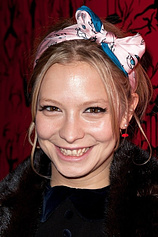 picture of actor Annabelle Dexter-Jones