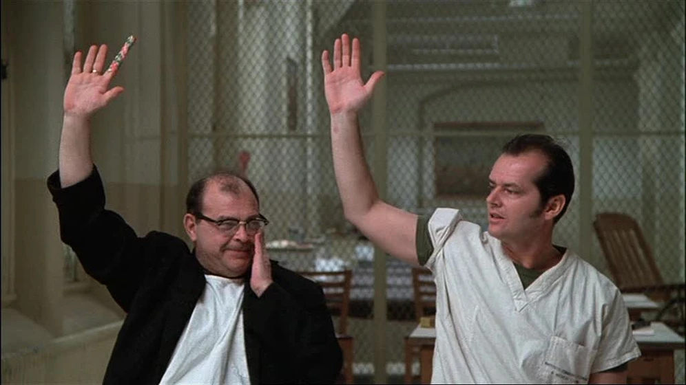 Jack Nicholson en alguien-volo-sobre-el-nido-del-cuco