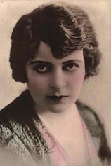 photo of person Madlaine Traverse