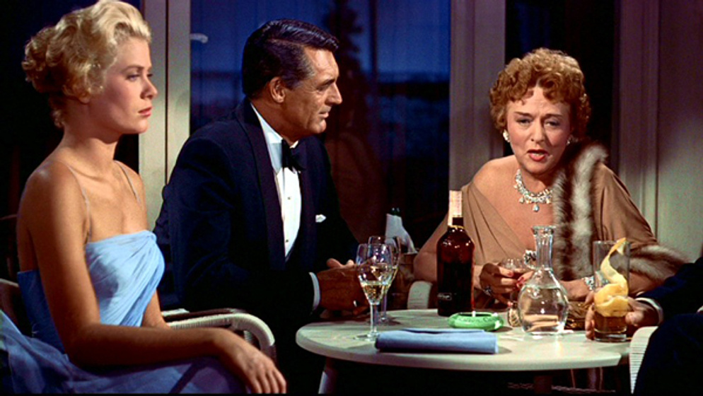 Cary Grant, Grace Kelly y Jessie Royce Landis en Atrapa a un Ladrón