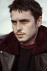 picture of actor Gauthier Battoue