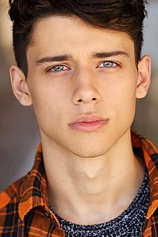 picture of actor Uriah Shelton