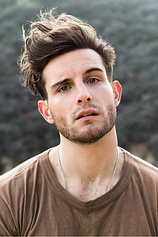 picture of actor Nico Tortorella