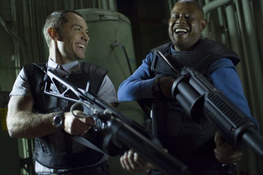 Jude Law y Forest Whitaker en Repo Men