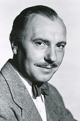 photo of person Ralph Richardson