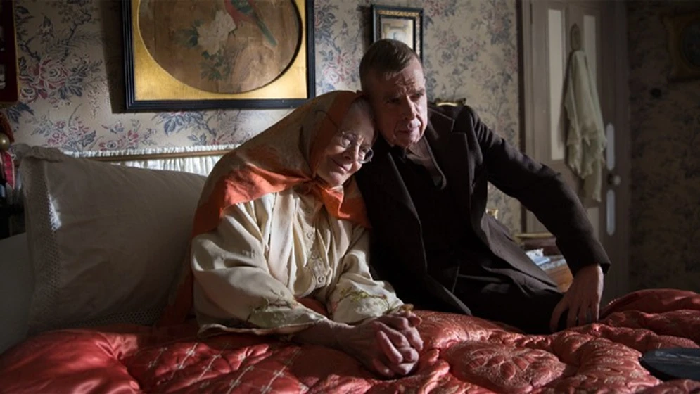 Vanessa Redgrave y Timothy Spall en la-sra-lowry-e-hijo