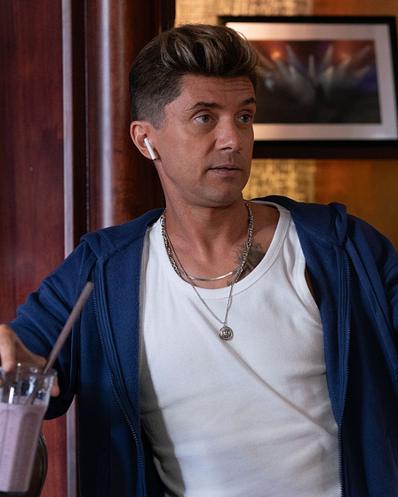 Topher Grace en jugada-maestra