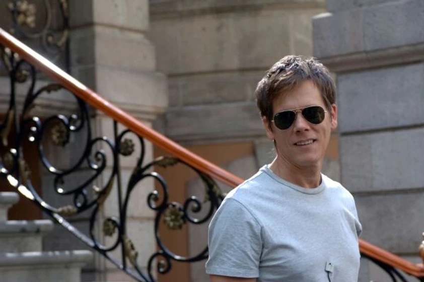 Kevin Bacon en cuatro-vidas