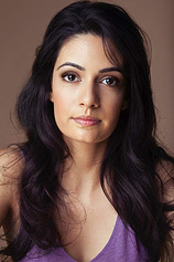 picture of actor Maya Saroya