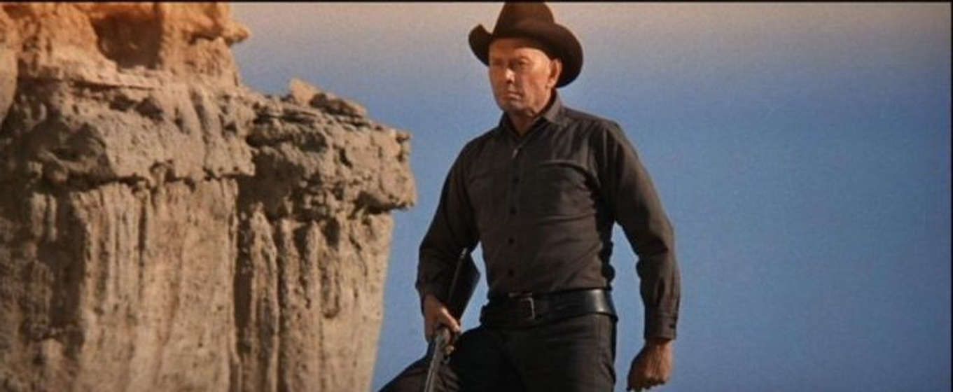 Yul Brynner en Almas de metal