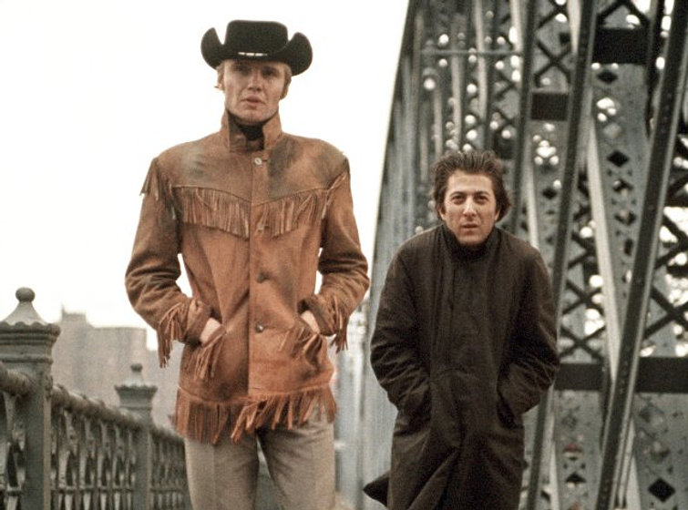 Jon Voight y Dustin Hoffman en Cowboy de Medianoche