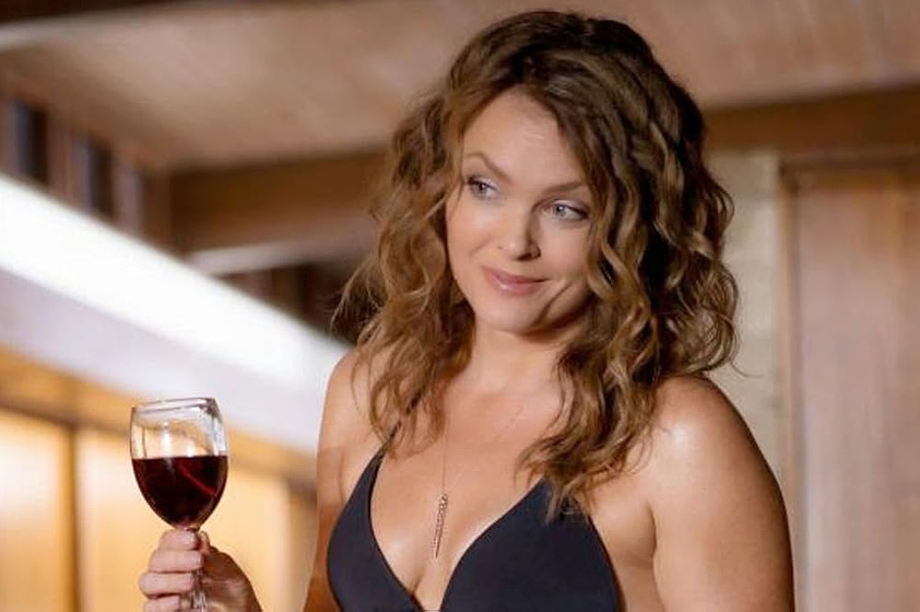 Dina Meyer en Atracción Mortal
