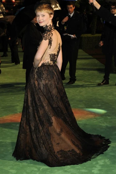 Mia Wasikowska en alicia-en-el-pais-de-las-maravillas-2010 (Premiere en Londres. Febrero 2010)