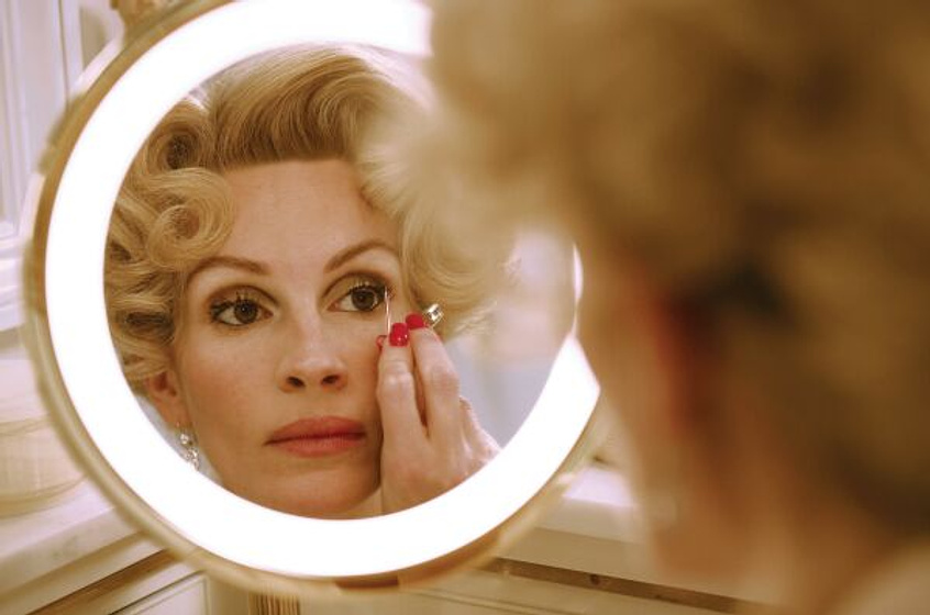 Julia Roberts en La Guerra de Charlie Wilson