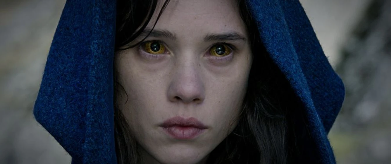 Astrid Berges-Frisbey en rey-arturo-la-leyenda-de-excalibur