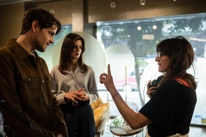 Clara Lago, Alberto Olmo y Susan Bejar en Un Lío de Millones (Rodaje)
