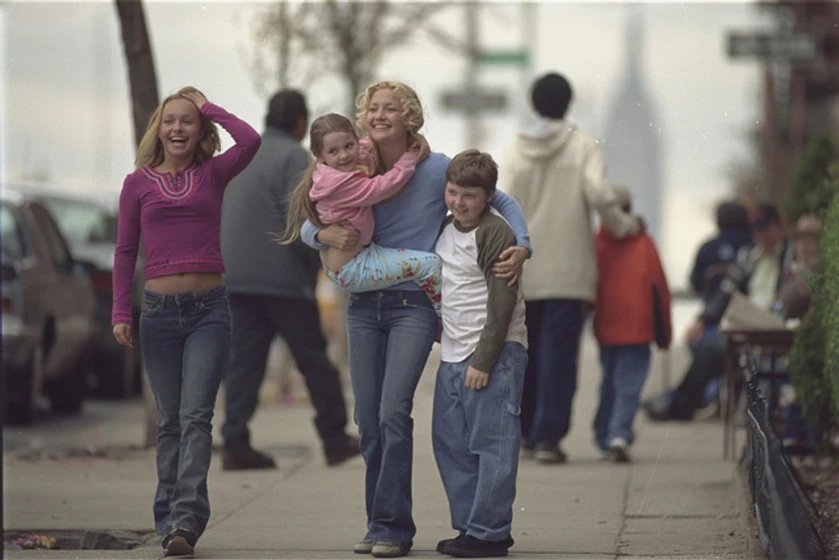 Kate Hudson, Spencer Breslin, Abigail Breslin y Hayden Panettiere en mama-a-la-fuerza-2004