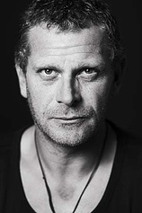 picture of actor Julian Vergov