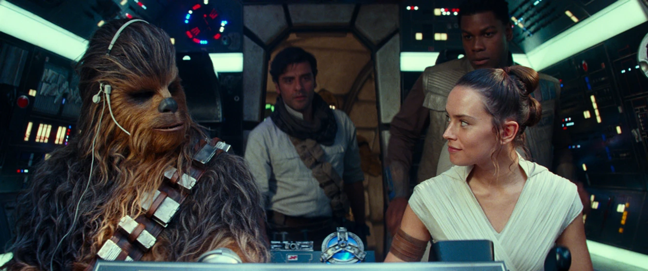 Oscar Isaac y Daisy Ridley en star-wars-el-ascenso-de-skywalker