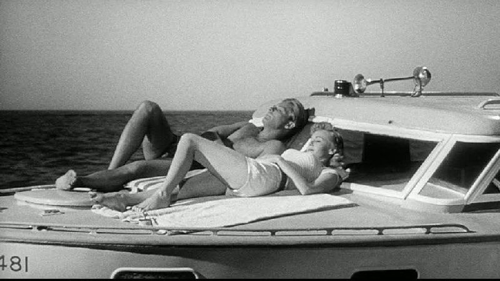 Grant Williams y April Kent en El Increible Hombre Menguante