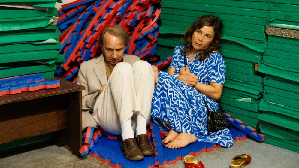 Michel Houellebecq y Blanche Gardin en en-la-piel-de-blanche-houellebecq