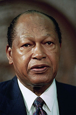 picture of actor Tom Bradley