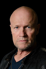 picture of actor Michael Rooker