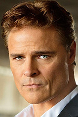 picture of actor Dylan Neal