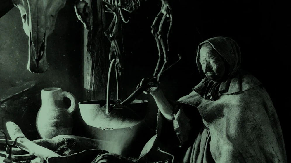 Imagen de folk-horror-bosques-sombrios-y-dias-de-embrujo
