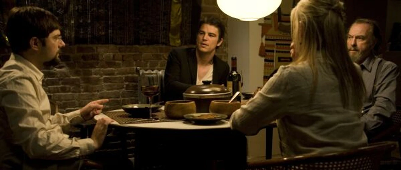 Josh Hartnett y Rip Torn en august
