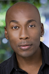 picture of actor Carlton Wilborn