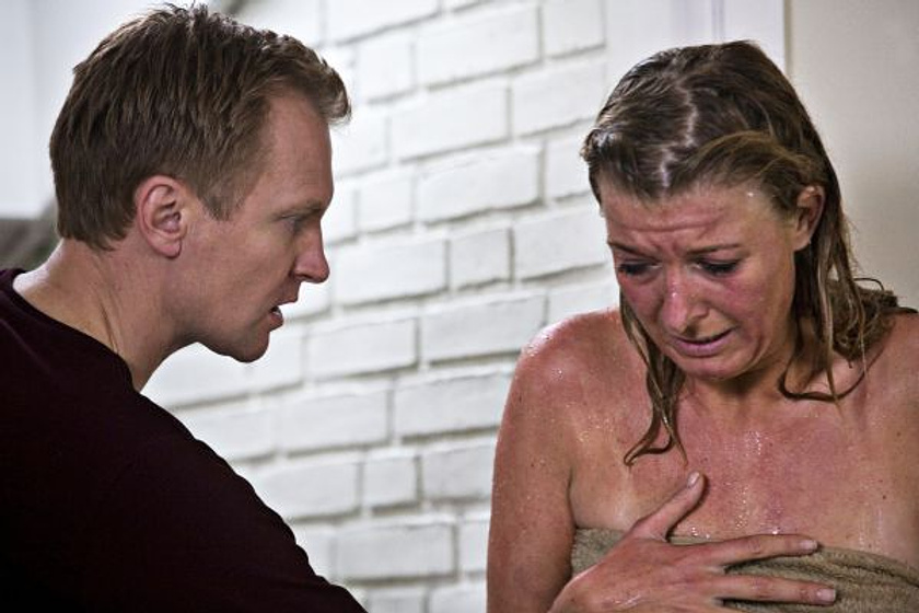 Ulrich Thomsen y Paprika Steen en Fear Me Not