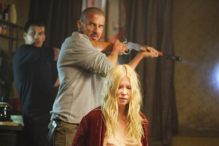 Henry Cavill, Dominic Purcell y Emma Booth en La Masacre de Town Creek