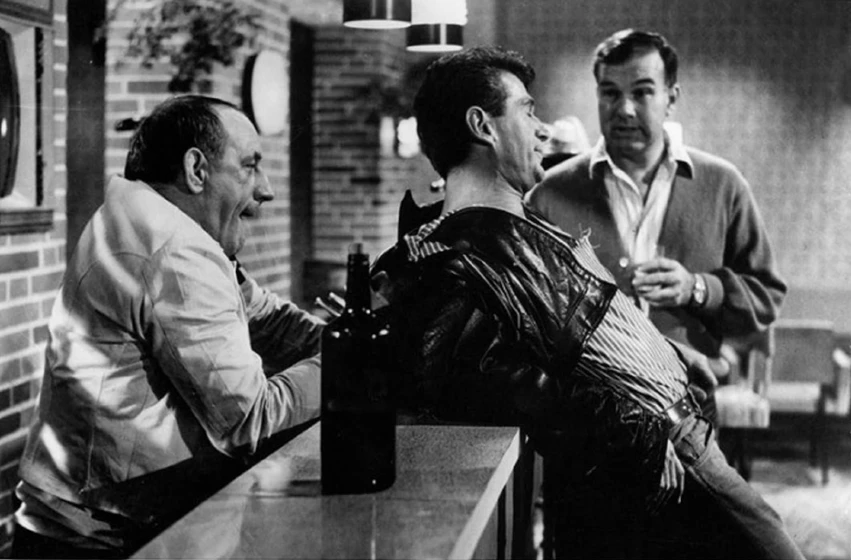 George Nader en la-jungla-de-los-gangsters