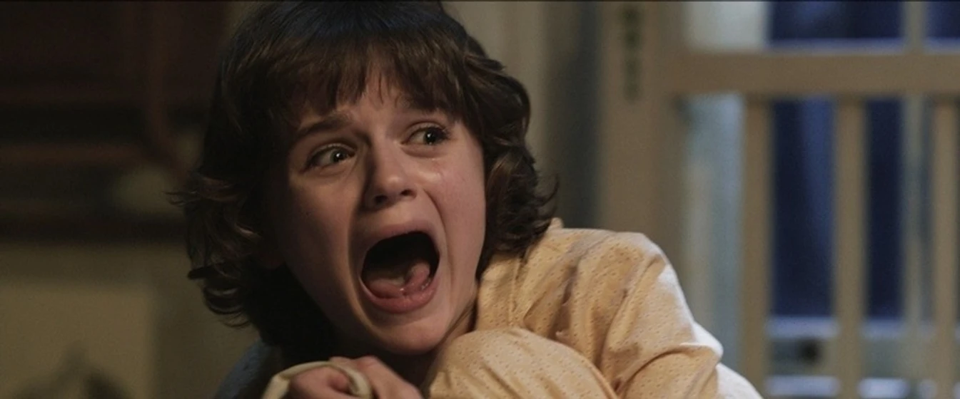 Joey King en expediente-warren-the-conjuring