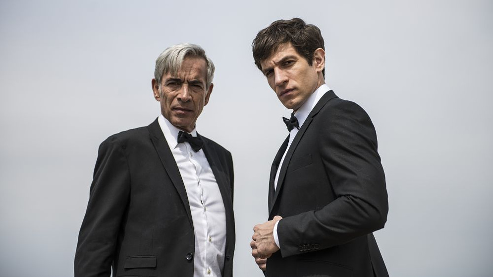 Imanol Arias y Quim Gutiérrez en Anacleto, Agente secreto