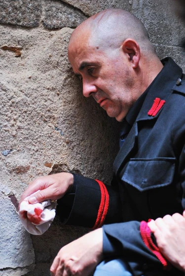 Miguel Torres en Mussolini va a Morir