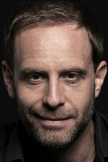 picture of actor Julian Weigend