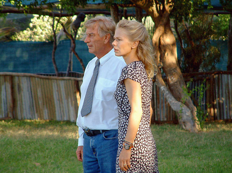 Siegfried Rauch y Claudine Wilde en Los Secretos de la Isla