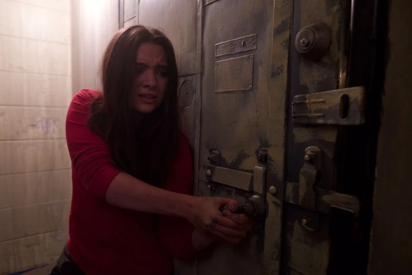 Katie Stevens en la-casa-del-terror-2019