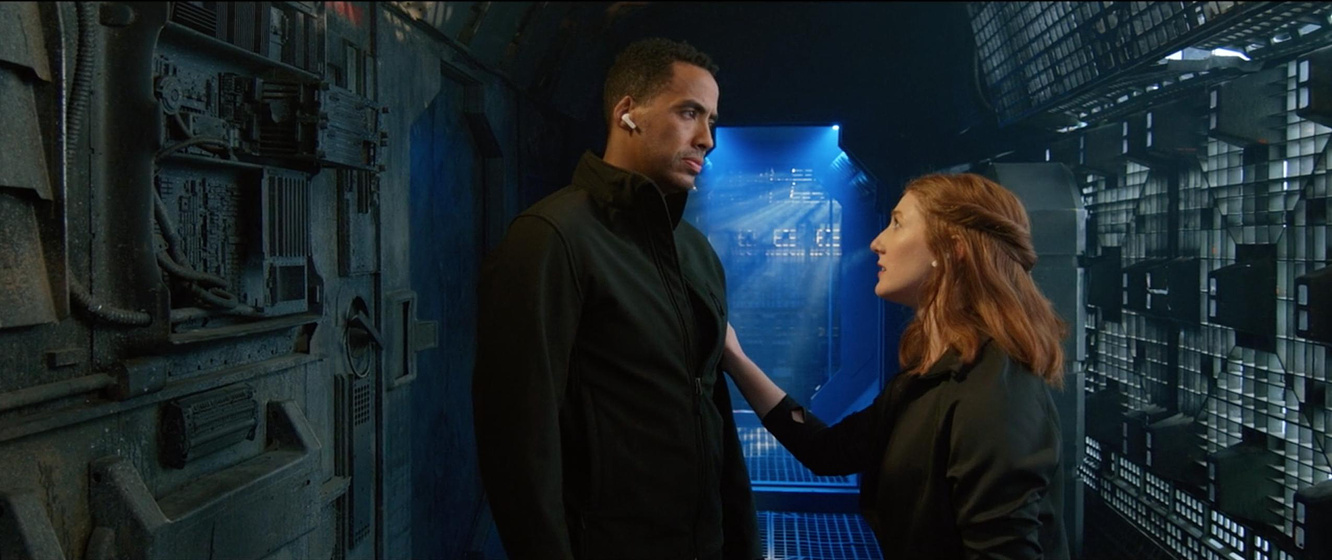 Michael Marcel y Lydia Hunter en Shark Side of the Moon