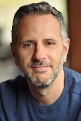 photo of person Jeffrey Schwarz