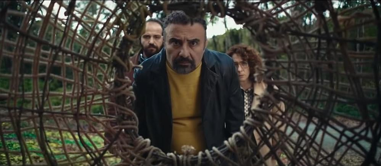 Cengiz Bozkurt, Binnur Kaya y Mert Denizmen en you-ve-got-murder